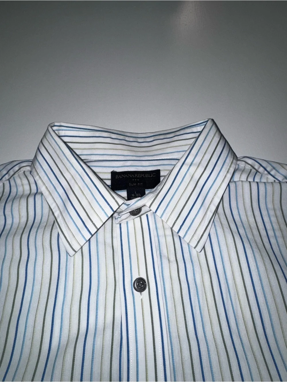 Banana Republic White Dress Shirt with Blue and Gray Stripes, 16-16,5 L